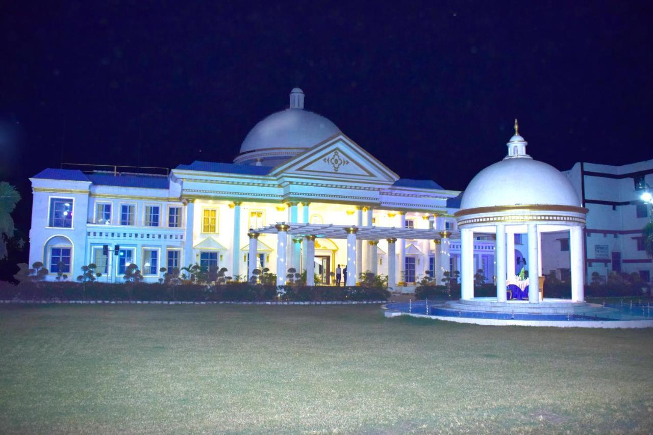 The Royal Palace Dewās Екстериор снимка